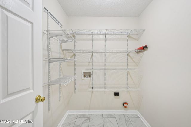 2447 COACHMAN LAKES Drive, Jacksonville, FL 32246