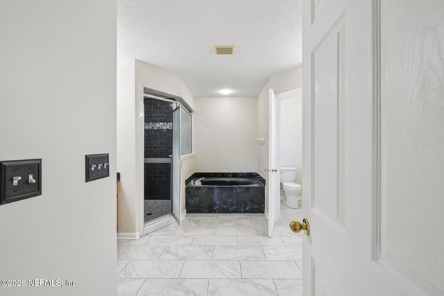 2447 COACHMAN LAKES Drive, Jacksonville, FL 32246