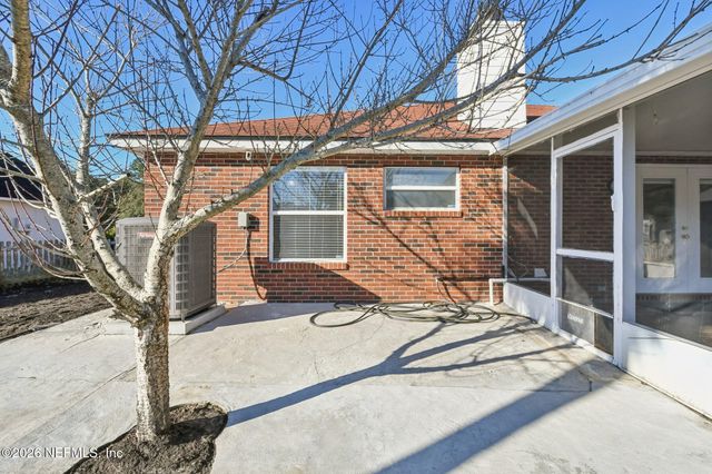 2447 COACHMAN LAKES Drive, Jacksonville, FL 32246