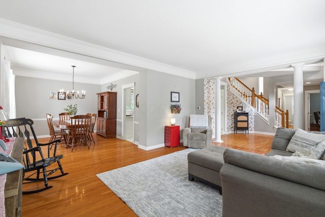 5069 Heath Gate Drive, New Albany, OH 43054