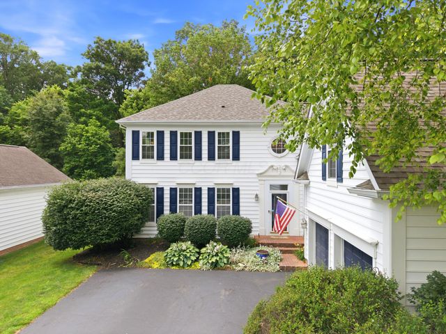 5069 Heath Gate Drive, New Albany, OH 43054