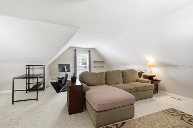 5069 Heath Gate Drive, New Albany, OH 43054