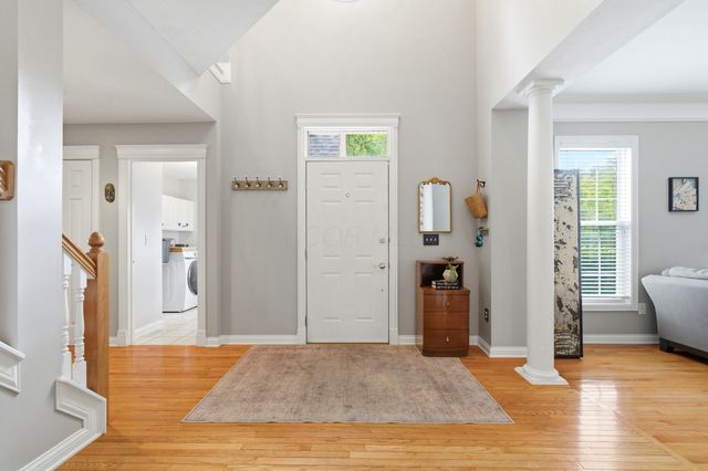 5069 Heath Gate Drive, New Albany, OH 43054