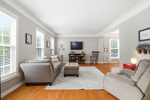 5069 Heath Gate Drive, New Albany, OH 43054