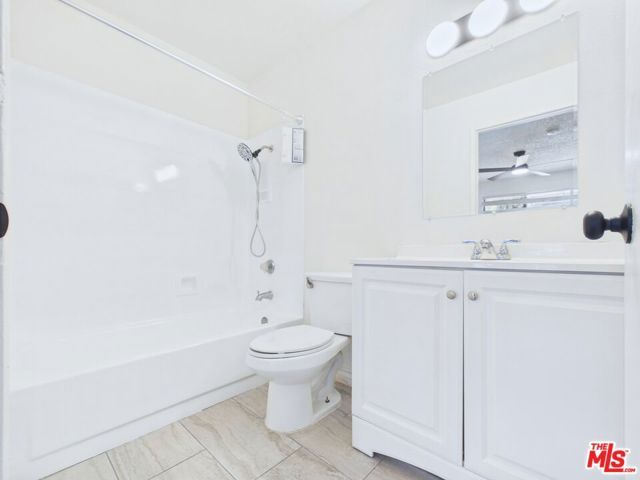 236 S. Ave 55 C, Los Angeles, CA 90042