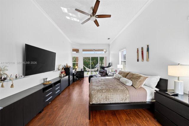 1623 Blue Jay Cir, Weston, FL 33327