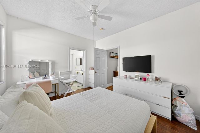 1623 Blue Jay Cir, Weston, FL 33327