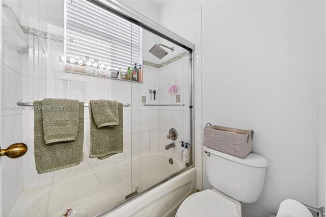 1623 Blue Jay Cir, Weston, FL 33327