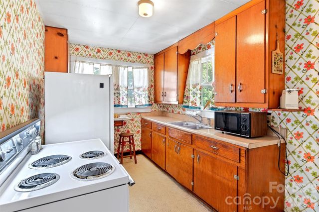 35 Second Street, Marion, NC 28752
