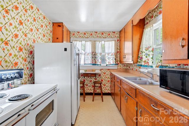 35 Second Street, Marion, NC 28752