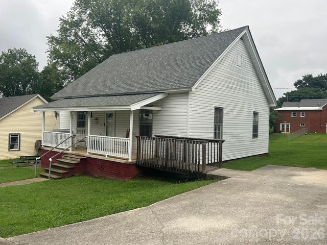 35 Second Street, Marion, NC 28752