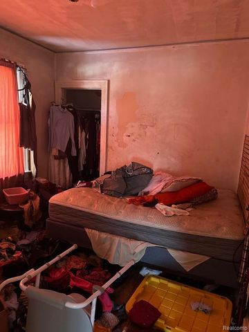 15455 Wildemere Street, Detroit, MI 48238