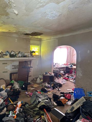 15455 Wildemere Street, Detroit, MI 48238