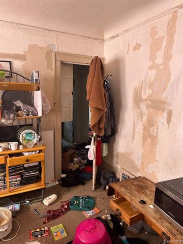 15455 Wildemere Street, Detroit, MI 48238