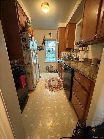 4260 Cooper Avenue, Royal Oak, MI 48073