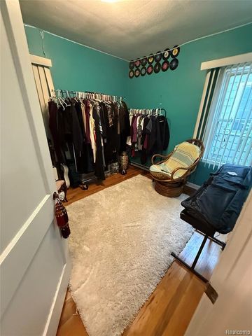 4260 Cooper Avenue, Royal Oak, MI 48073
