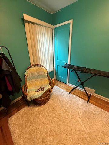 4260 Cooper Avenue, Royal Oak, MI 48073