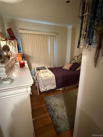 4260 Cooper Avenue, Royal Oak, MI 48073