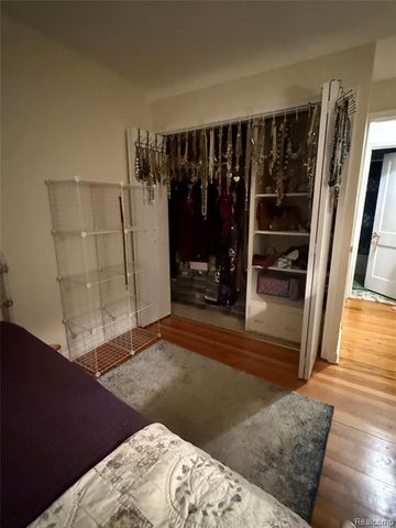 4260 Cooper Avenue, Royal Oak, MI 48073