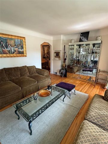 4260 Cooper Avenue, Royal Oak, MI 48073