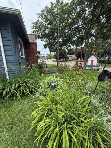 4260 Cooper Avenue, Royal Oak, MI 48073