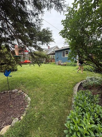 4260 Cooper Avenue, Royal Oak, MI 48073