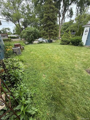 4260 Cooper Avenue, Royal Oak, MI 48073