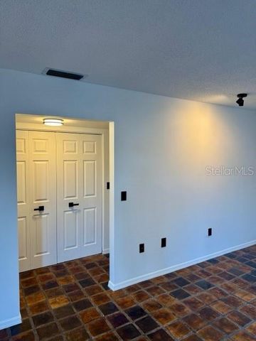 2462 KINGFISHER LANE J203, Clearwater, FL 33762