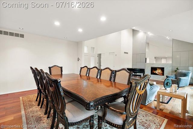 4948 Champlain Circle, West Bloomfield, MI 48323