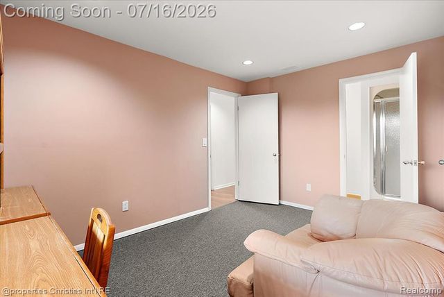 4948 Champlain Circle, West Bloomfield, MI 48323