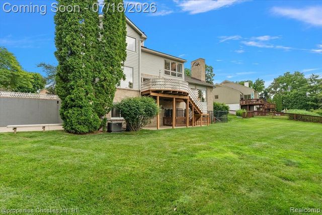 4948 Champlain Circle, West Bloomfield, MI 48323