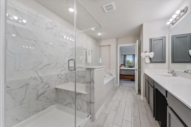 1111 San Jacinto Street, La Porte, TX 77571