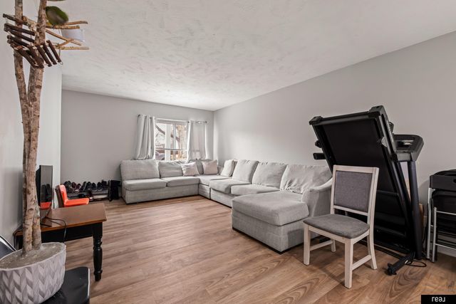 4413 N 60th Avenue, Omaha, NE 68104