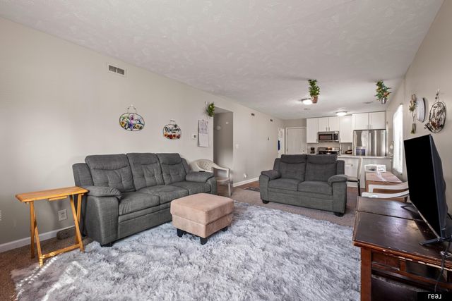 4413 N 60th Avenue, Omaha, NE 68104