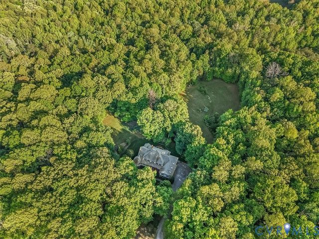 12427 Killigay Ln, Maidens, VA 23102