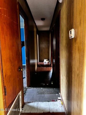 4230 Martin Luther King Boulevard, Moss Point, MS 39563