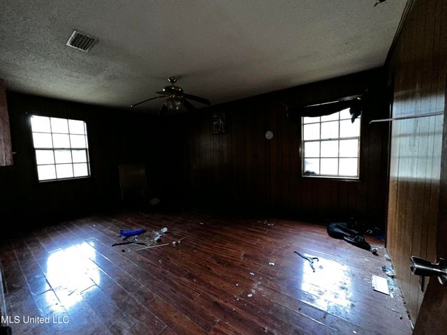 4230 Martin Luther King Boulevard, Moss Point, MS 39563