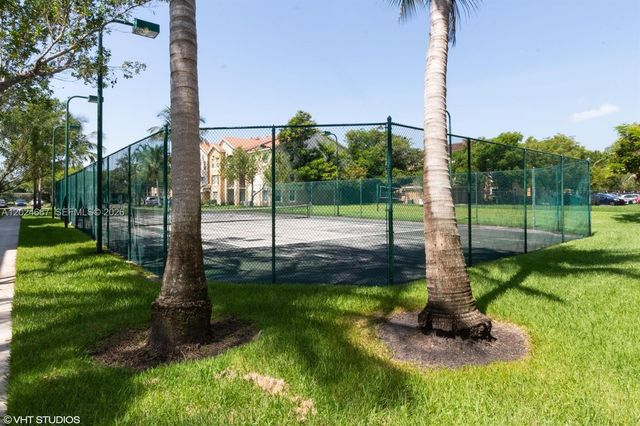 4151 San Marino Blvd 207, West Palm Beach, FL 33409