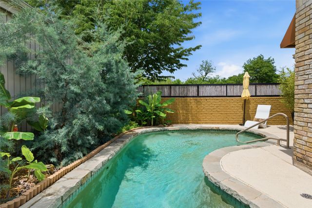 16132 Chalfont Circle, Dallas, TX 75248