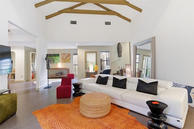 16132 Chalfont Circle, Dallas, TX 75248
