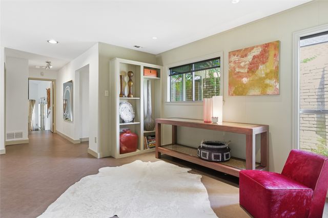 16132 Chalfont Circle, Dallas, TX 75248