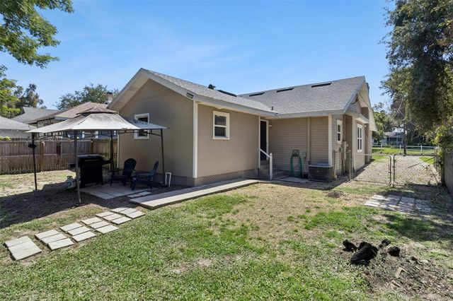 415 8TH STREET NE, Winter Haven, FL 33881