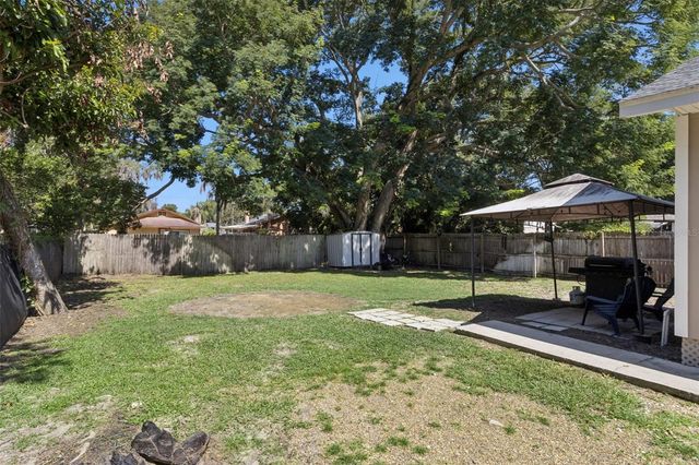 415 8TH STREET NE, Winter Haven, FL 33881