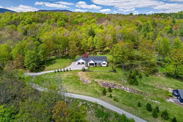7537 Main Street, Manchester, VT 05255
