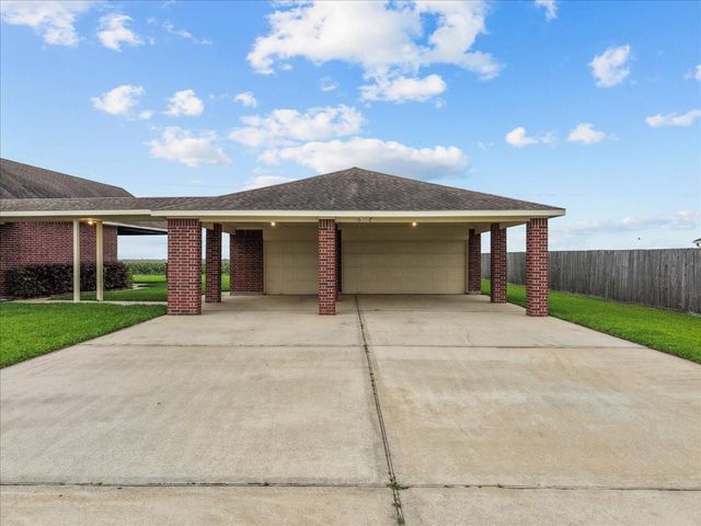 3911 Palm Crest Drive, Rosharon, TX 77583