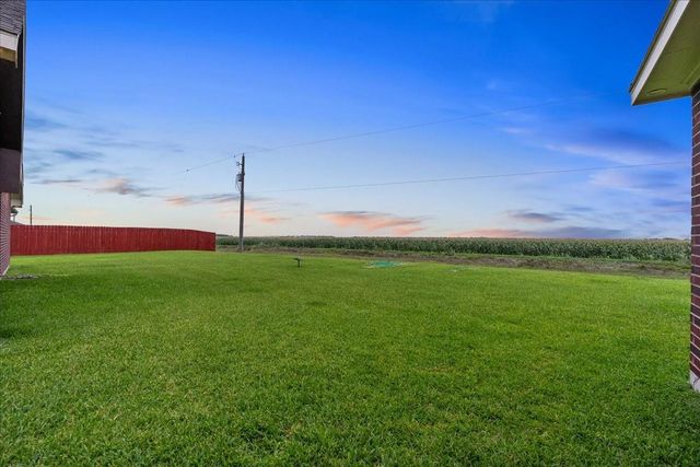 3911 Palm Crest Drive, Rosharon, TX 77583