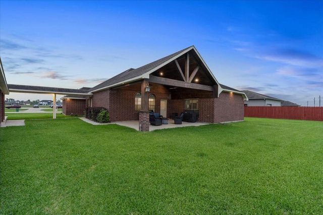 3911 Palm Crest Drive, Rosharon, TX 77583