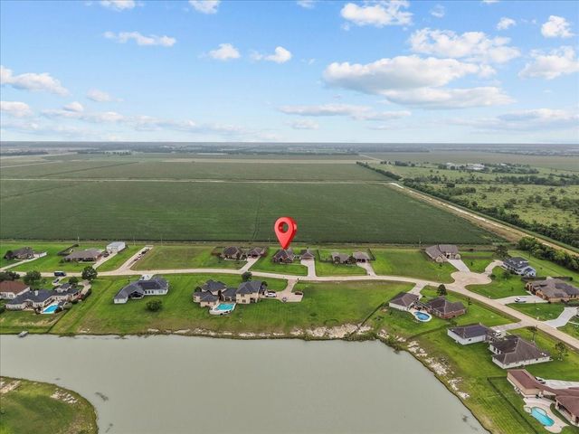 3911 Palm Crest Drive, Rosharon, TX 77583