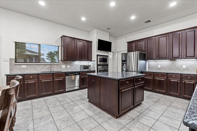 3911 Palm Crest Drive, Rosharon, TX 77583