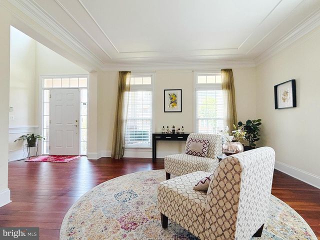 7532 RED HILL DR, Springfield, VA 22153